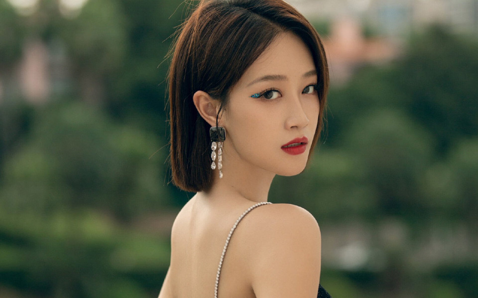 开云体育-迪巴拉连续4场助攻，个人状态火爆带领球队冲击前四，迪巴拉为什么替补