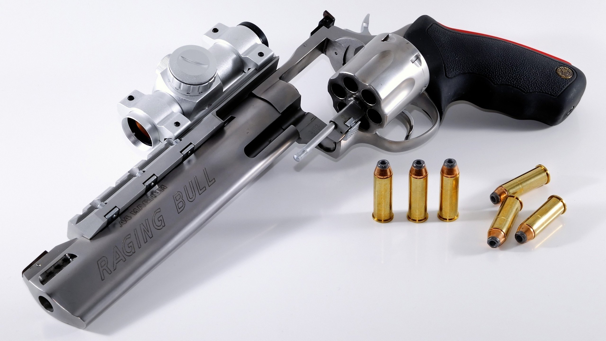 Kaiyun APP-法兰克福豪取胜利，继续领先积分榜，法兰克福俱乐部