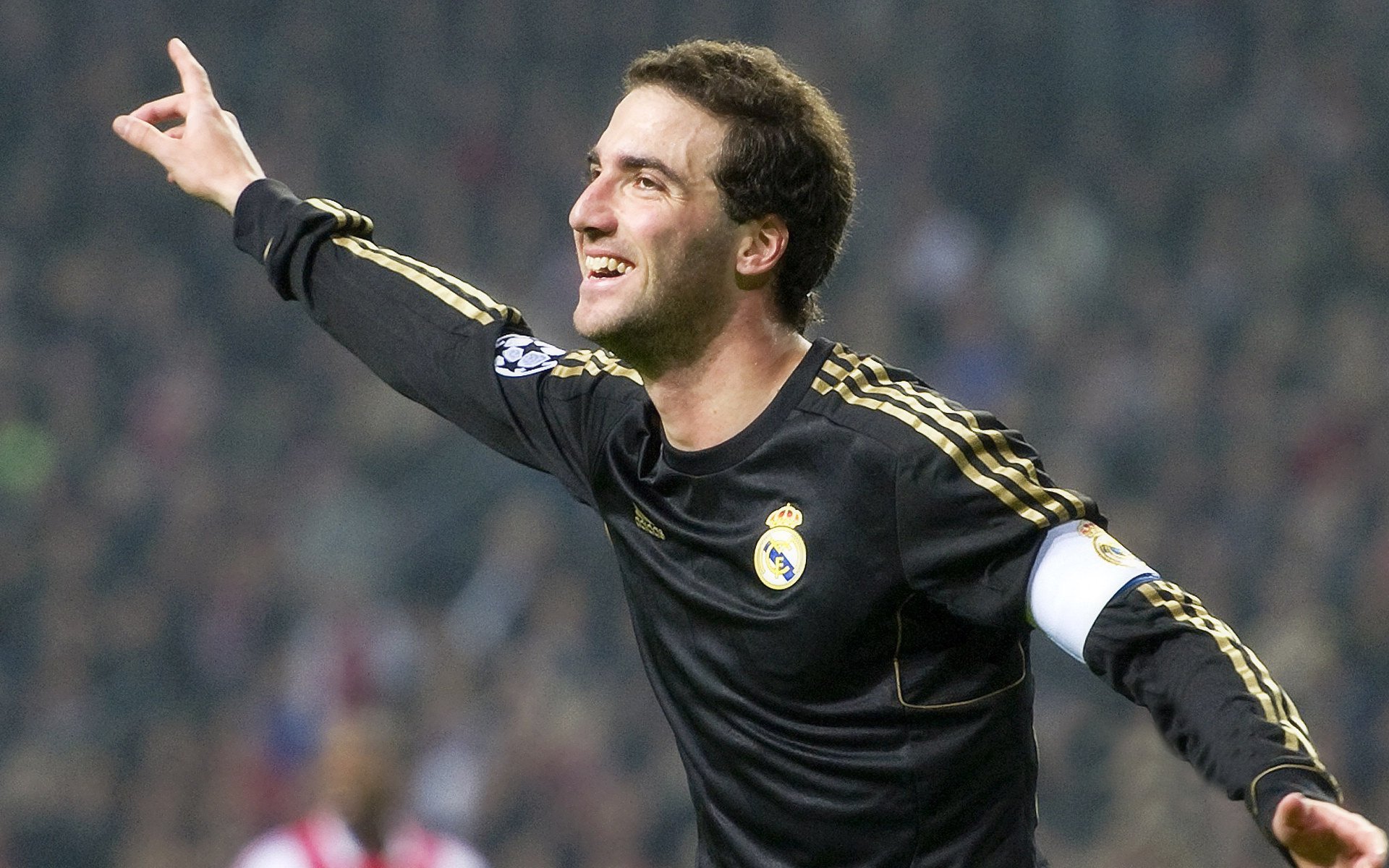 体育纪录片聚焦退役运动员创业经历，退役运动员现状