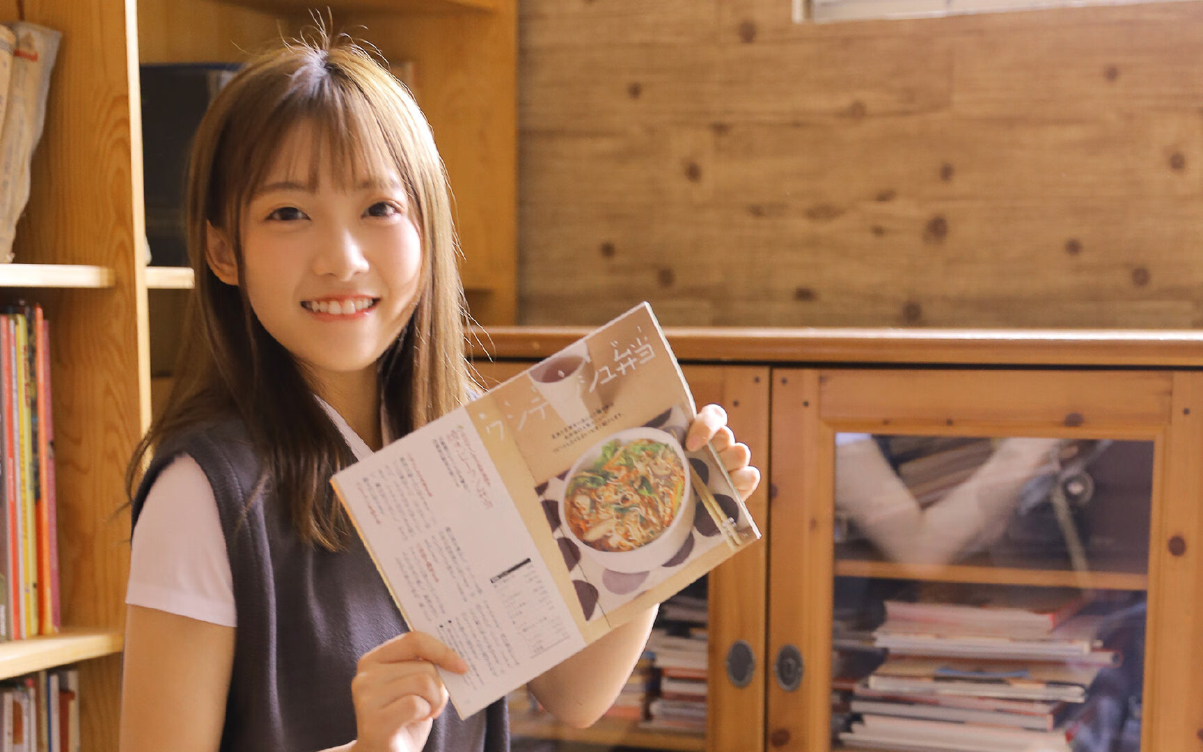 国际热身赛中国足球逆袭 战术布置清晰，热身赛国足直播